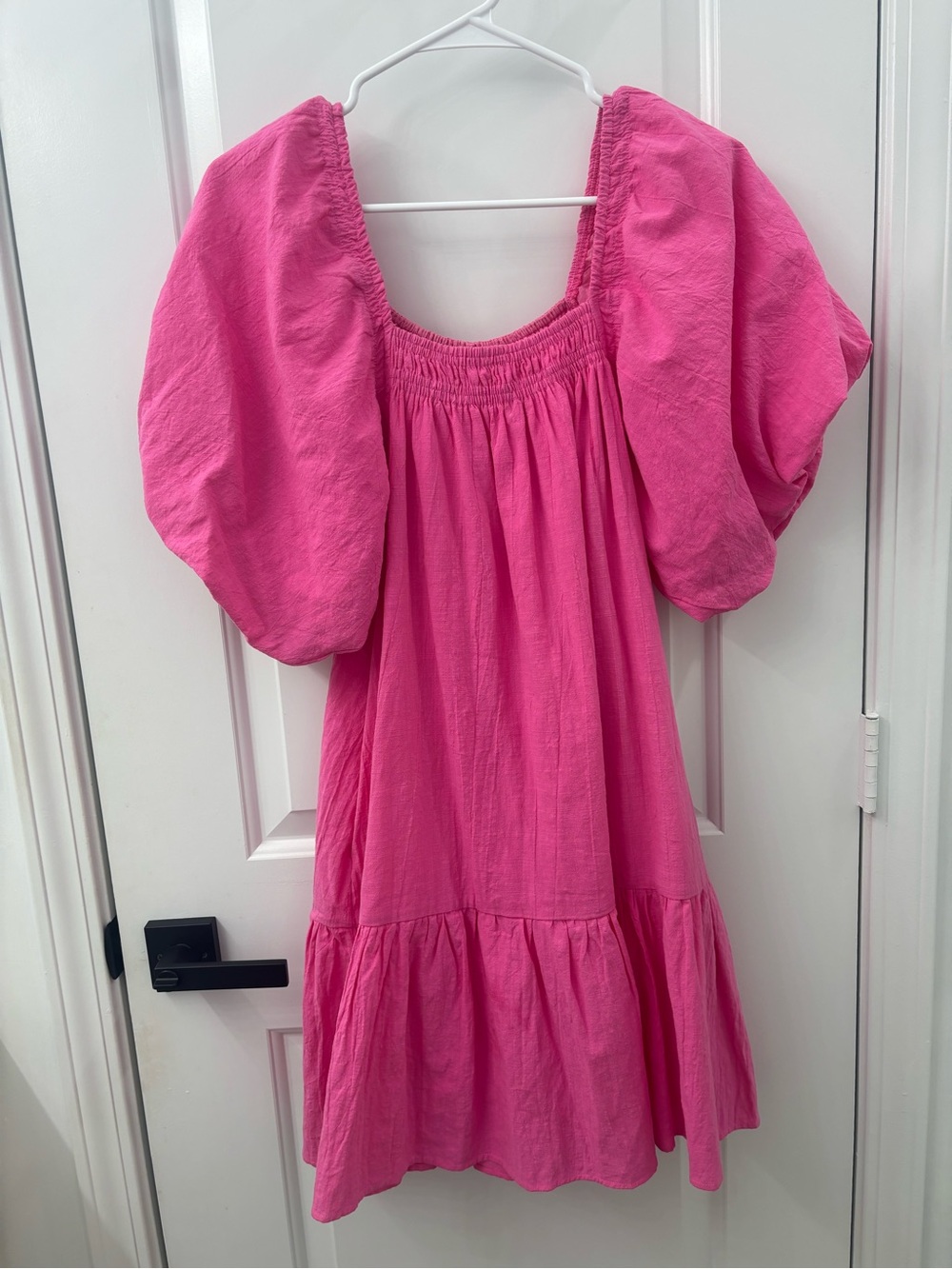 Entro pink puff sleeve dress